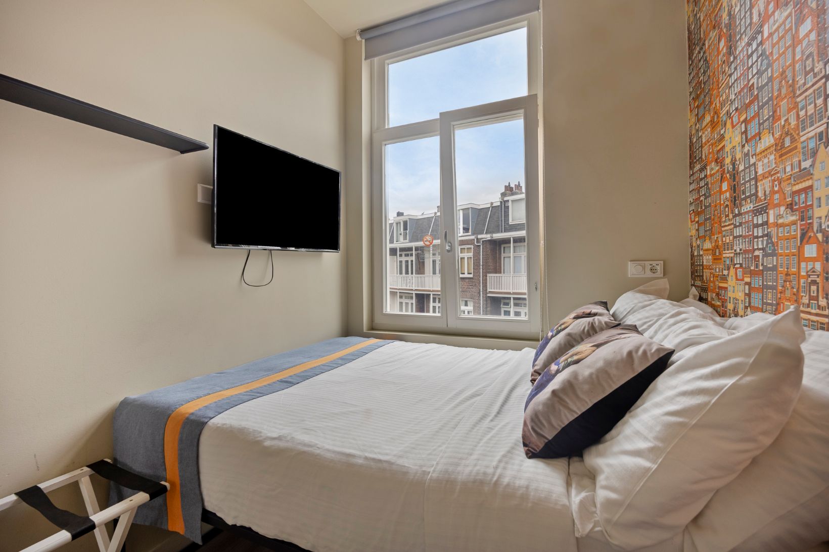 Welcome to RoomWest Amsterdam